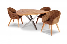 GartenTisch Triangle aus teakholz und edelstahl