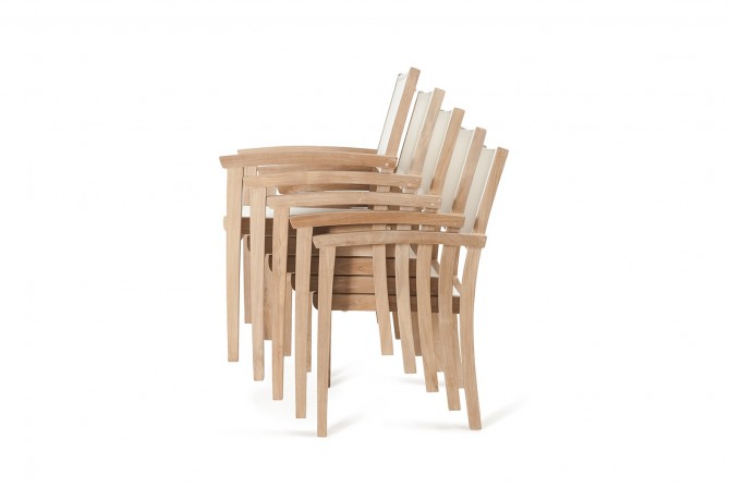 Stapelstühle aus holz