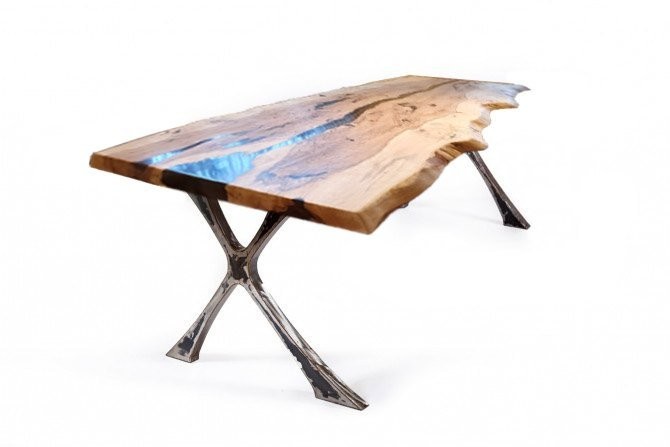 esstisch,massivholz tisch,tisch mit kunstharz,eichenholz tisch,